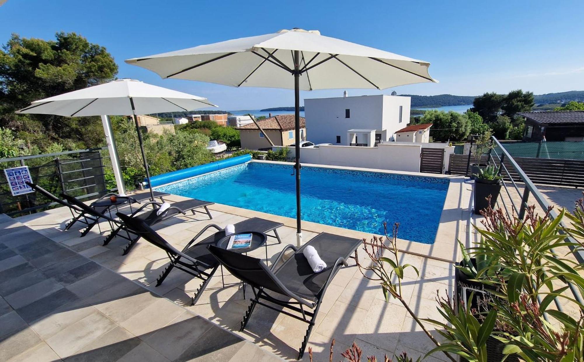 Villa Pura Vida With Sea View Pula Dış mekan fotoğraf